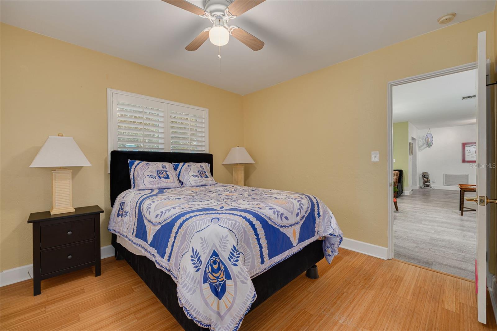 Listing photo id 24 for 2649 Tifton Street S