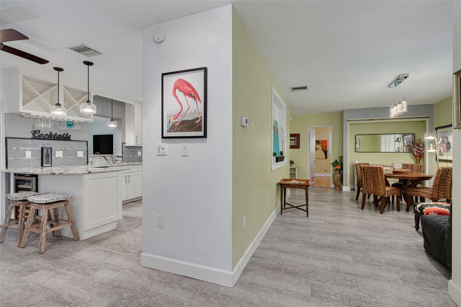 Listing photo id 7 for 2649 Tifton Street S