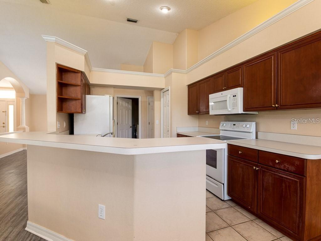 Image 6 of 27 For 34016 Valencia Drive