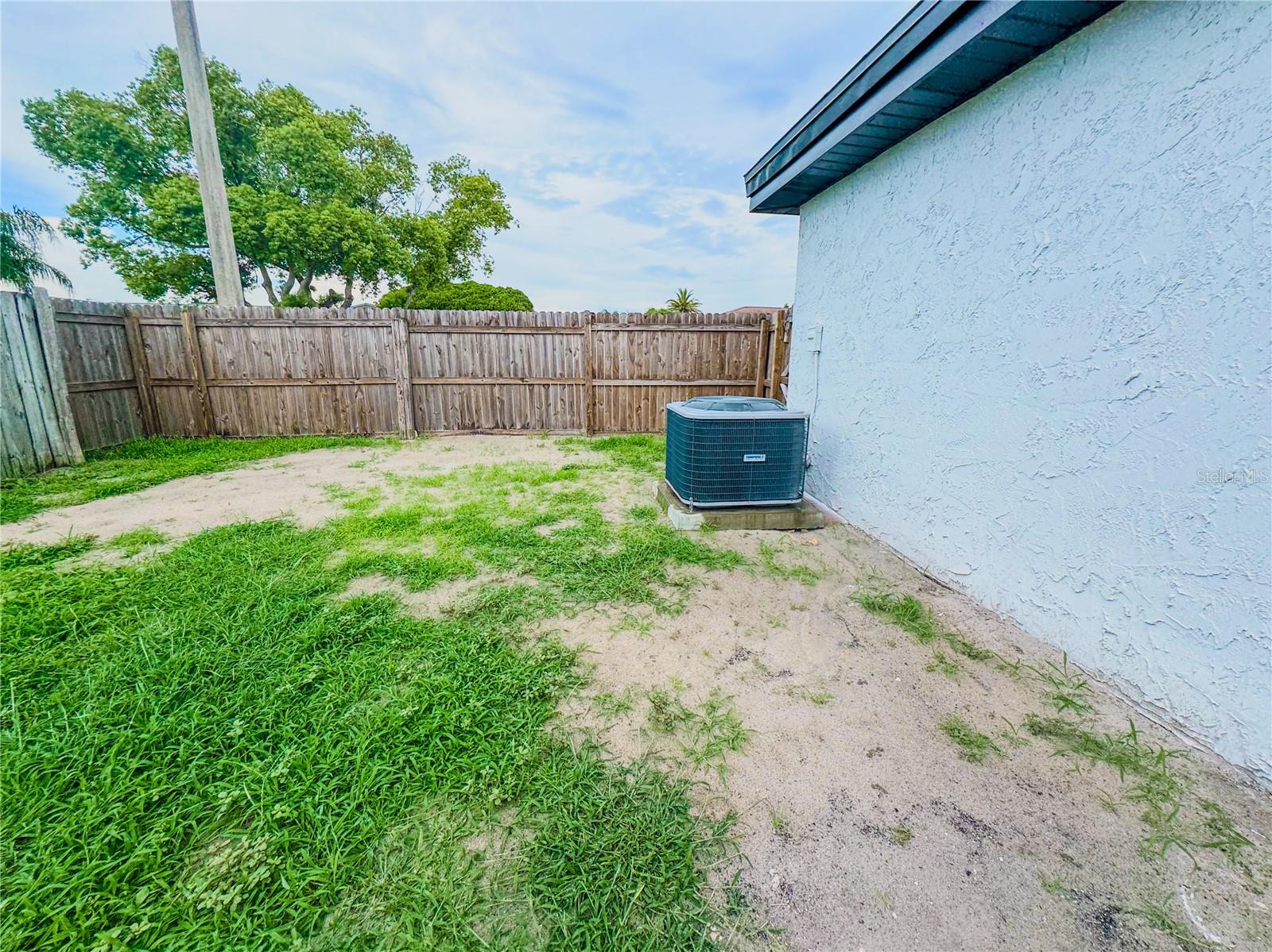 Image 35 of 40 For 7421 Moravian Drive