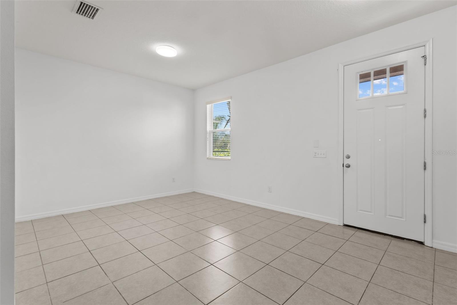 Image 11 of 36 For 12124 Lake Boulevard