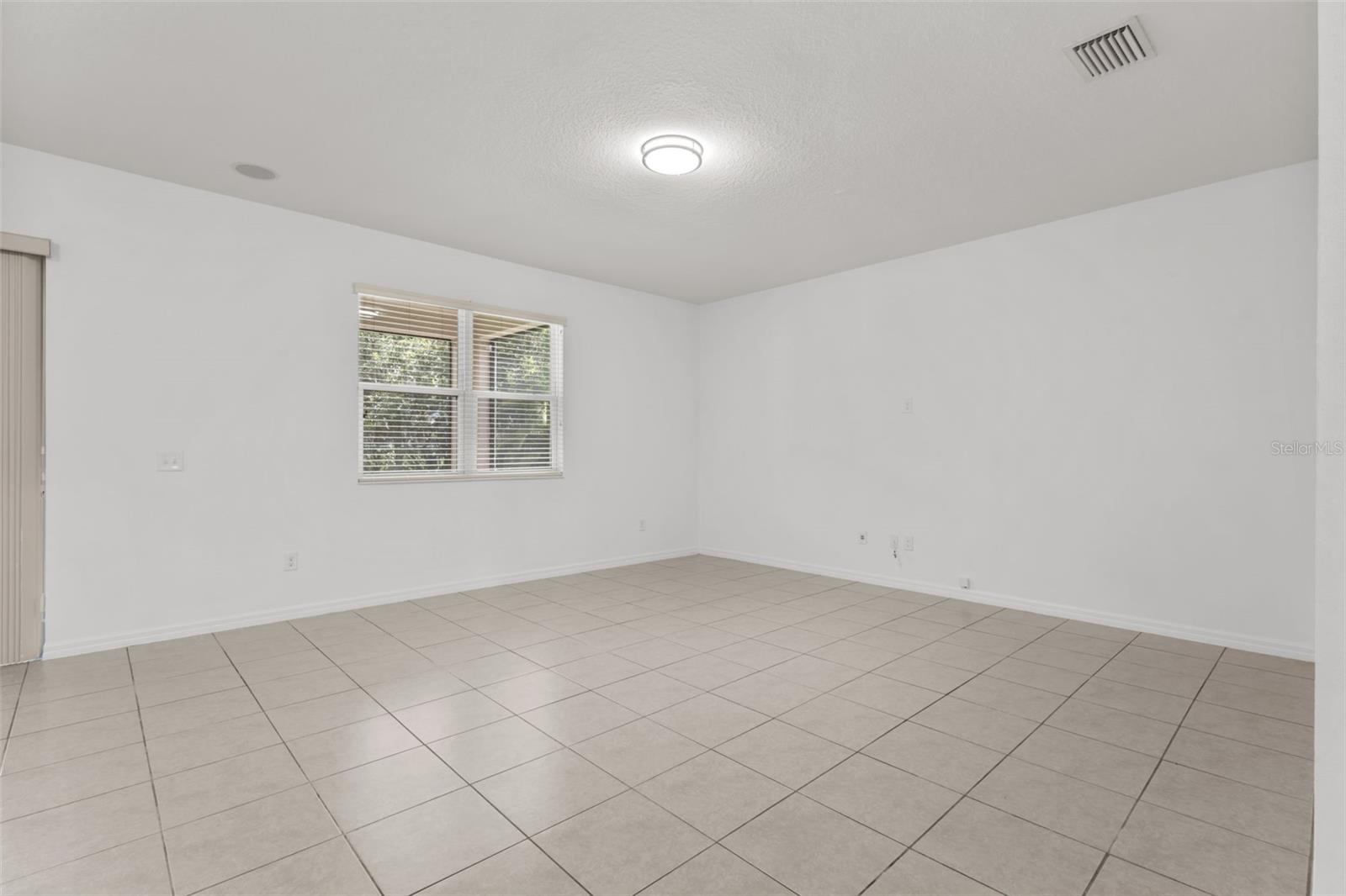 Image 12 of 36 For 12124 Lake Boulevard