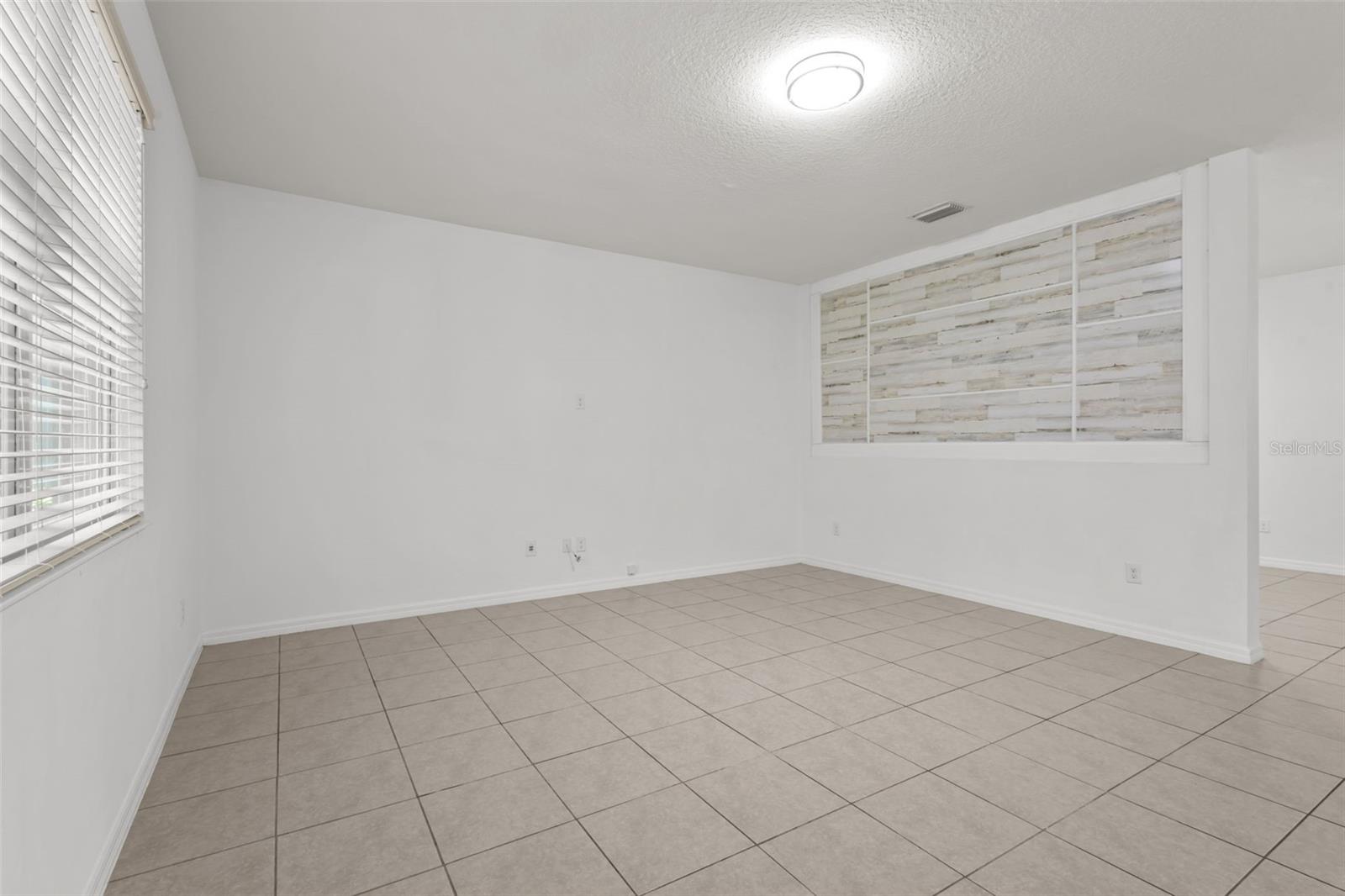 Image 13 of 36 For 12124 Lake Boulevard