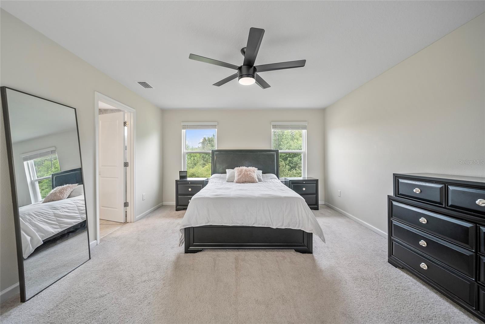 Image 19 of 33 For 10662 Hawks Landing Drive