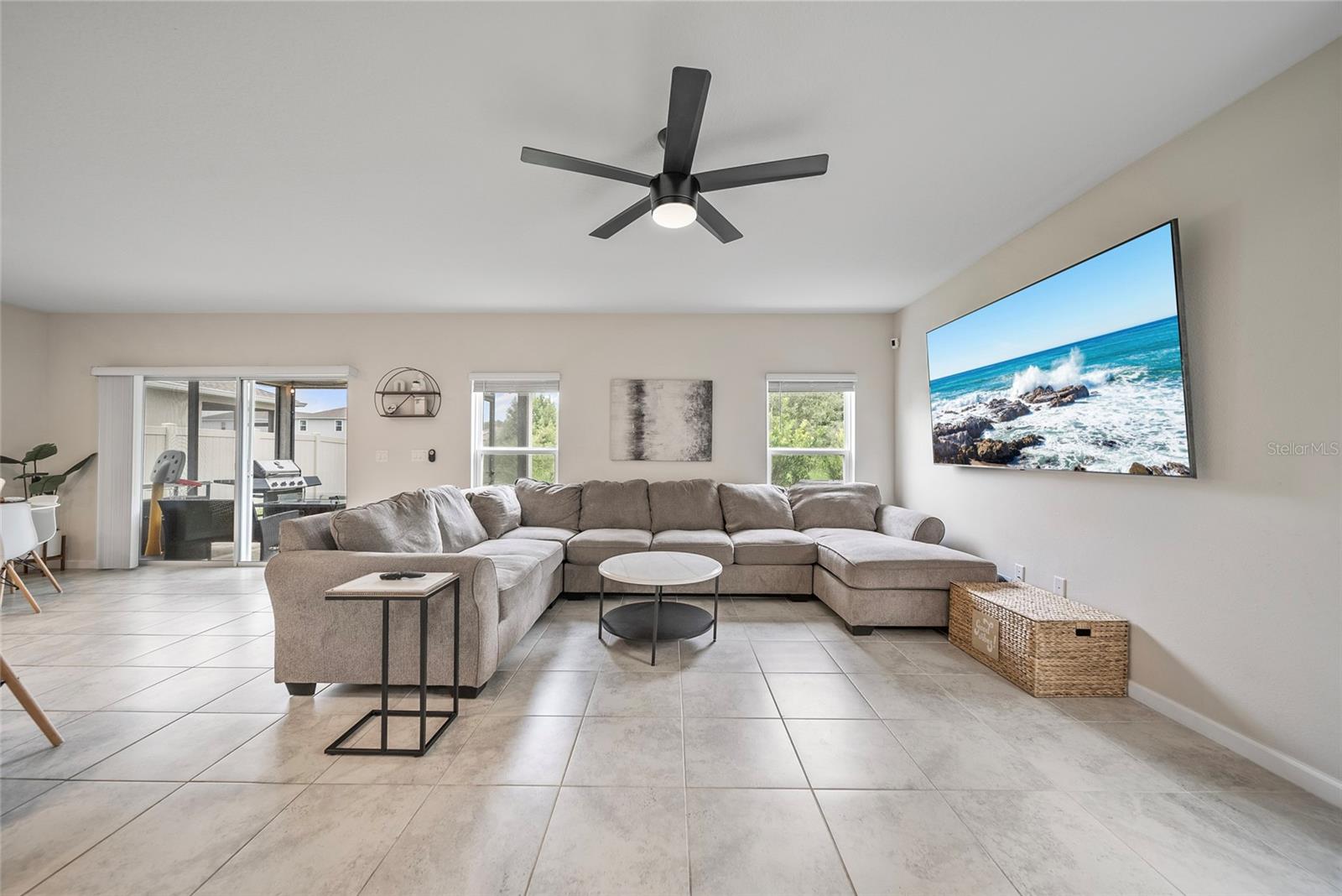 Image 4 of 33 For 10662 Hawks Landing Drive