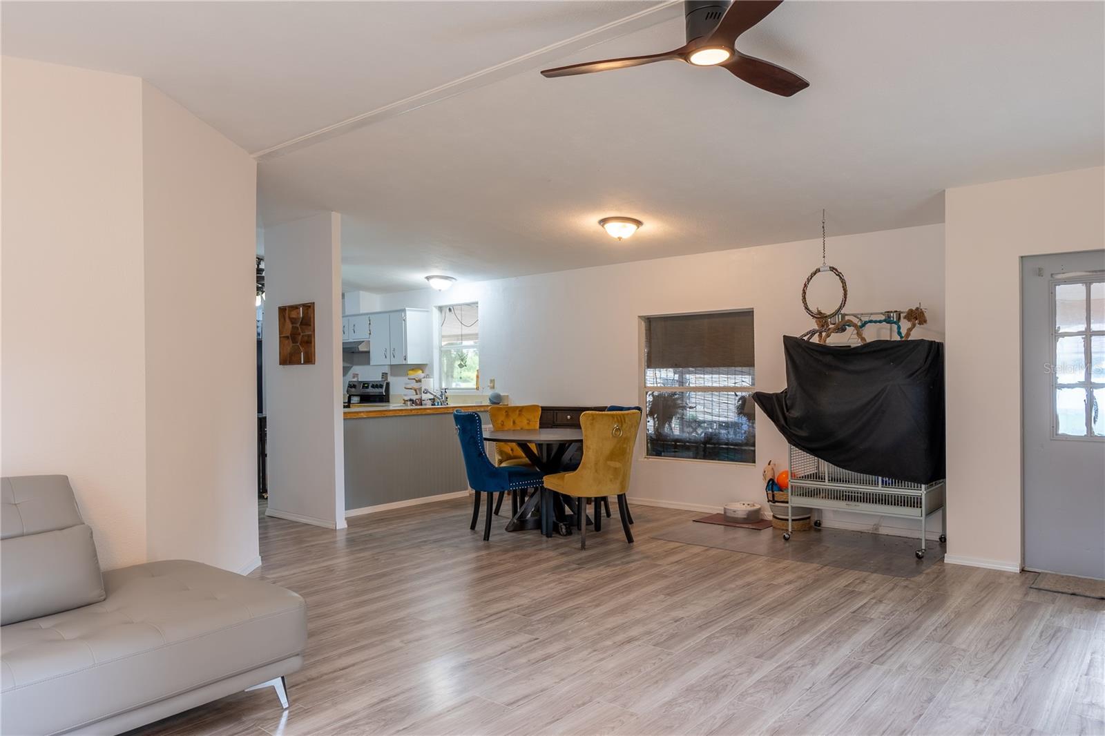 Image 4 of 44 For 1727 30th Street Se