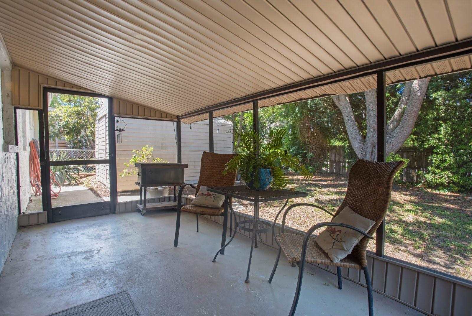 Image 19 of 29 For 1502 Coppertree Drive