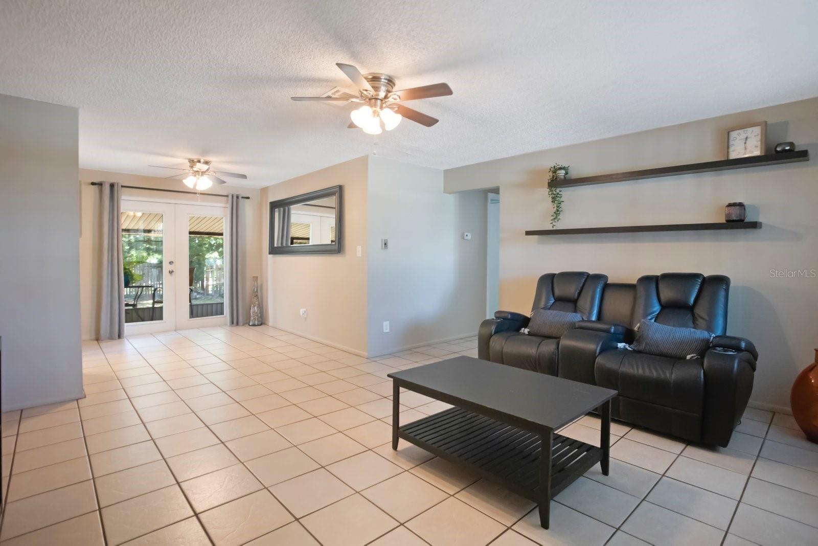 Image 5 of 29 For 1502 Coppertree Drive