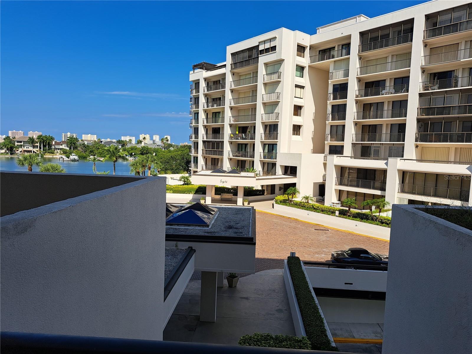 Image 4 of 25 For 6 Belleview Boulevard 304