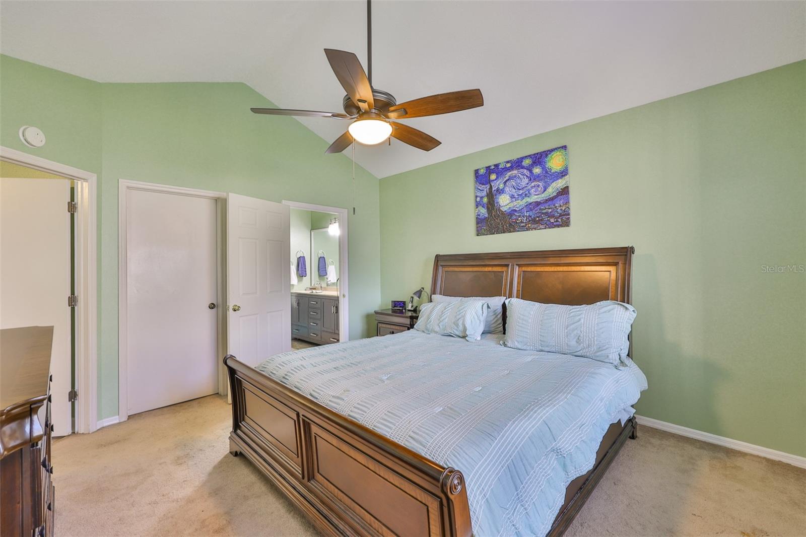 Image 14 of 40 For 1126 Golfview Woods Drive 1126