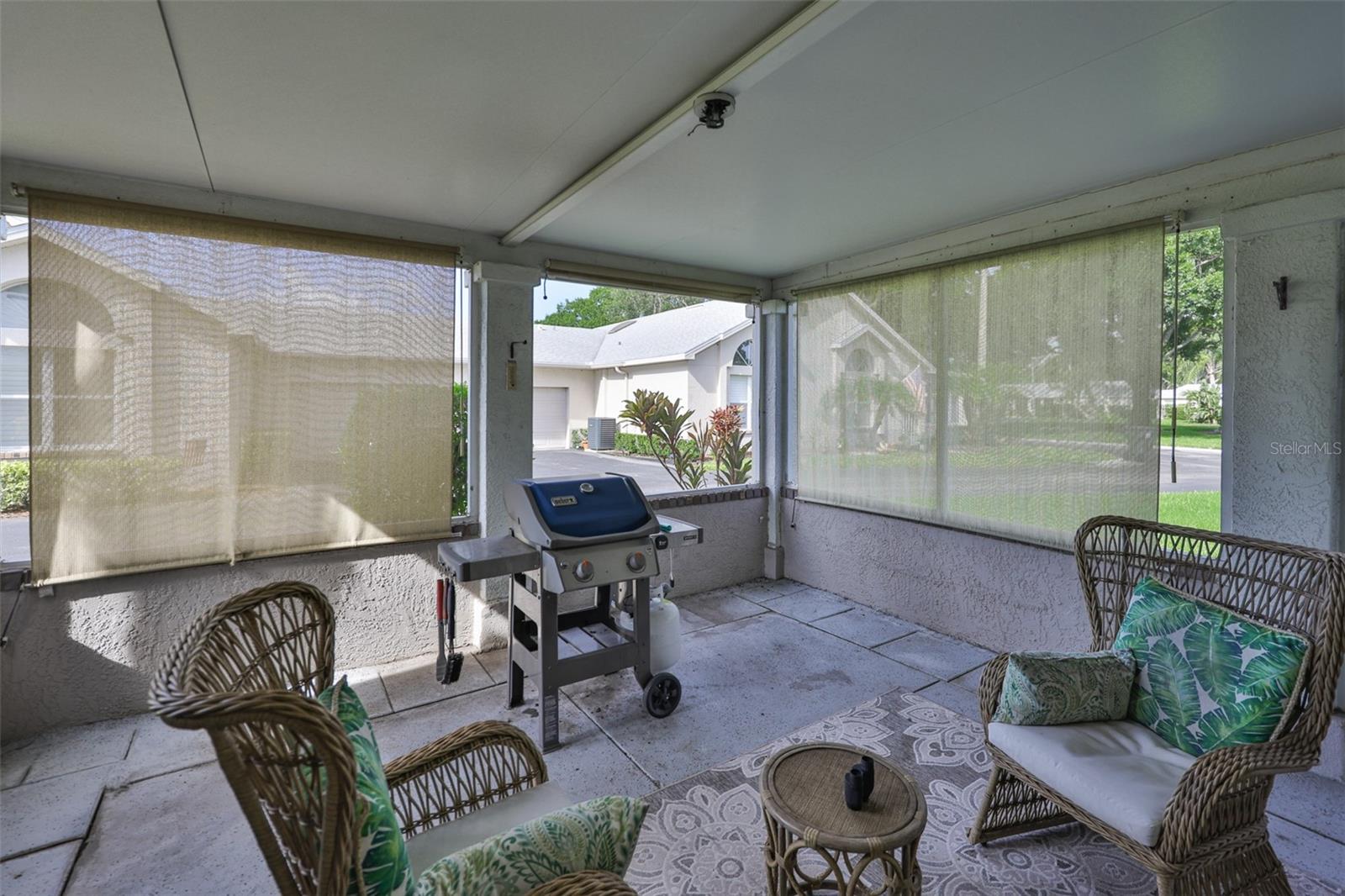 Image 15 of 40 For 1126 Golfview Woods Drive 1126