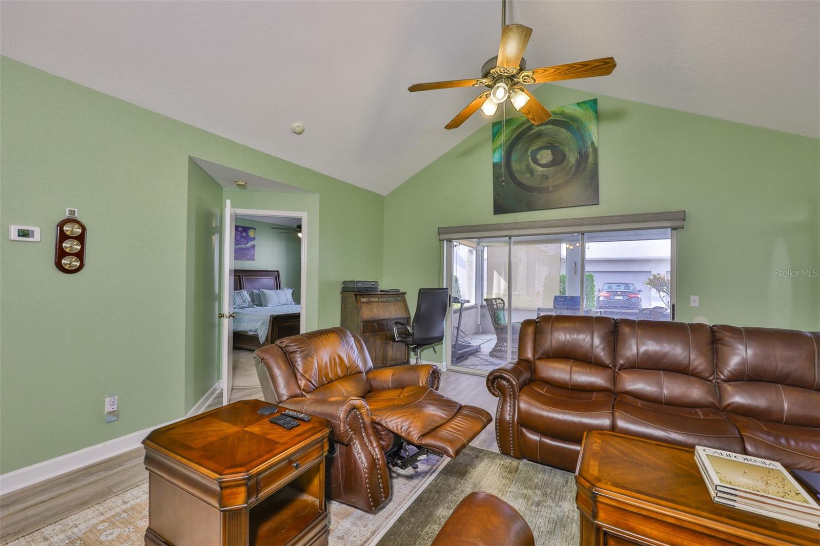 Image 23 of 40 For 1126 Golfview Woods Drive 1126