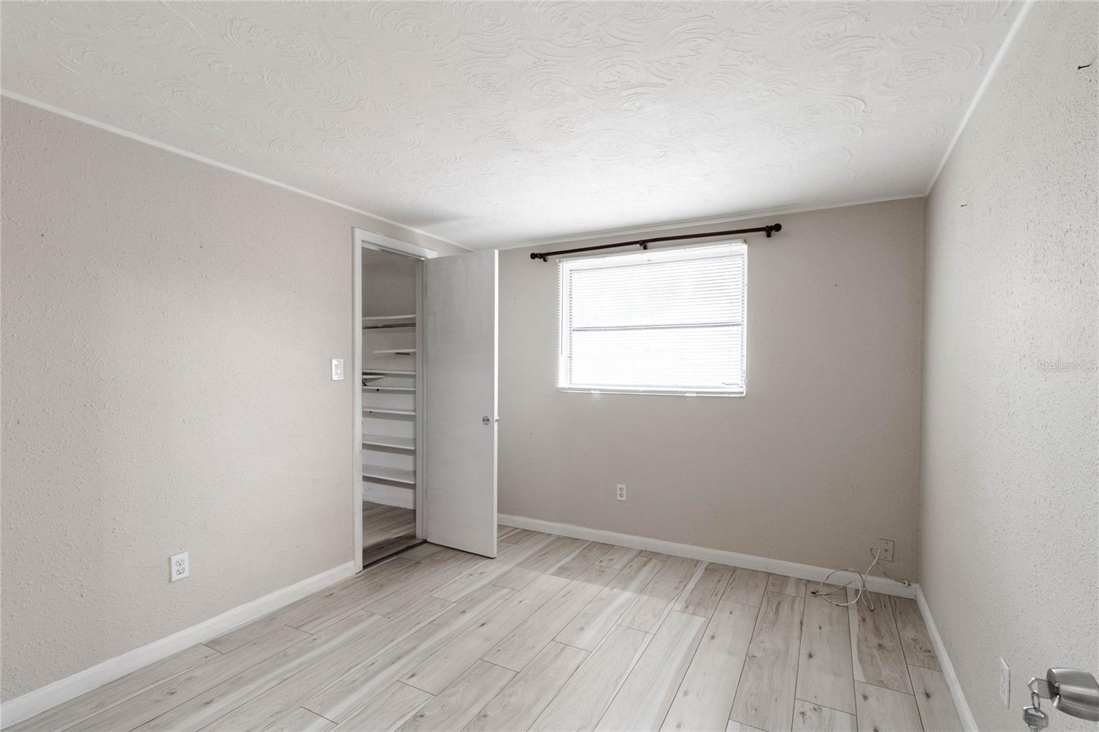 Image 17 of 28 For 3402 Seffner Drive