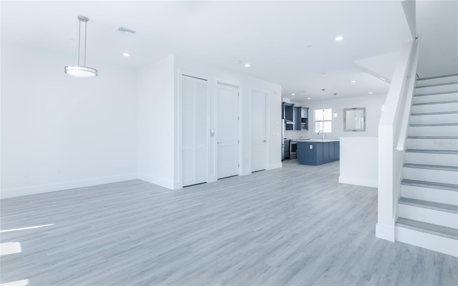 Image 19 of 42 For 5816 Shell Cove Drive 119