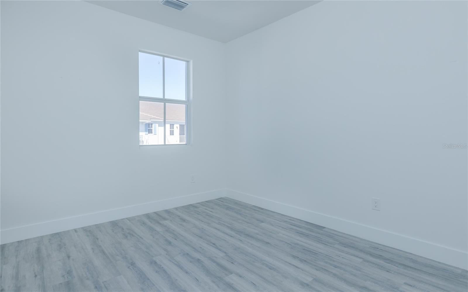 Image 22 of 42 For 5816 Shell Cove Drive 119