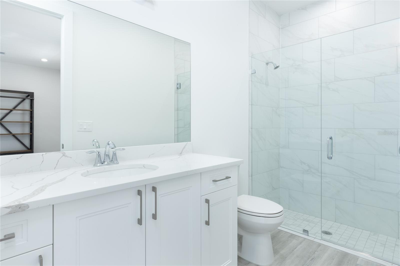 Image 8 of 42 For 5816 Shell Cove Drive 119