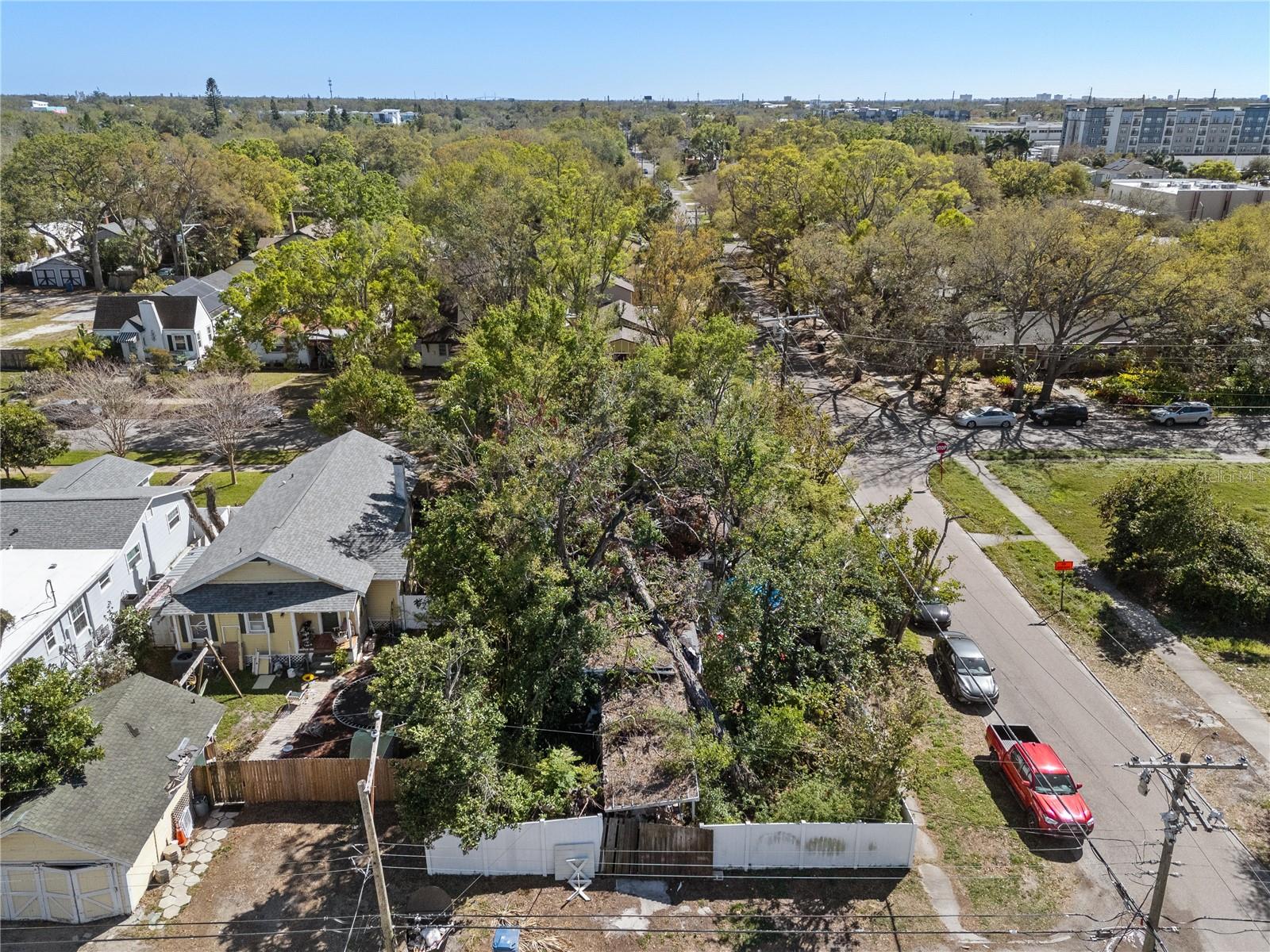 Image 13 of 14 For 2963 Dartmouth Avenue N