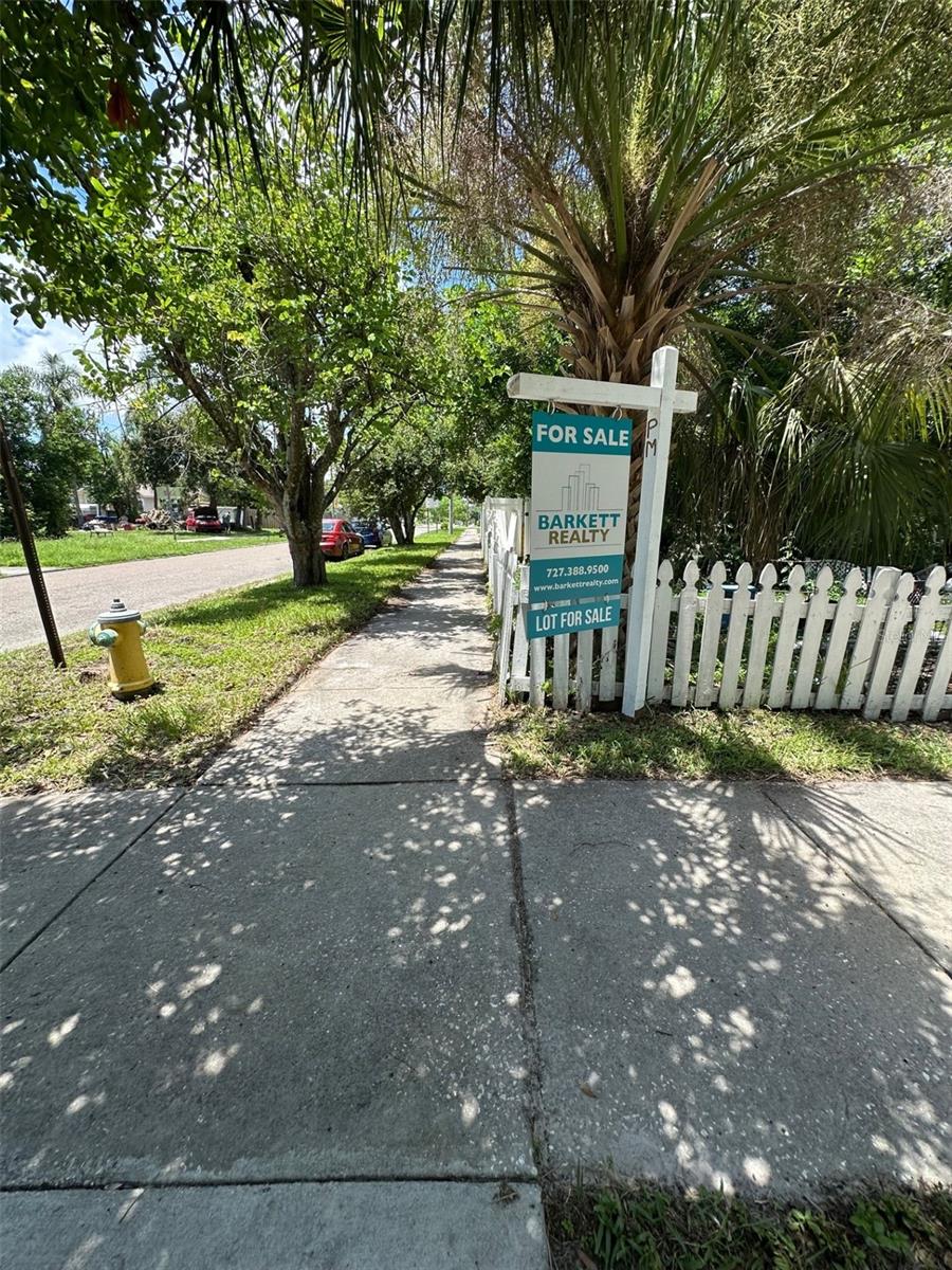 Image 2 of 14 For 2963 Dartmouth Avenue N