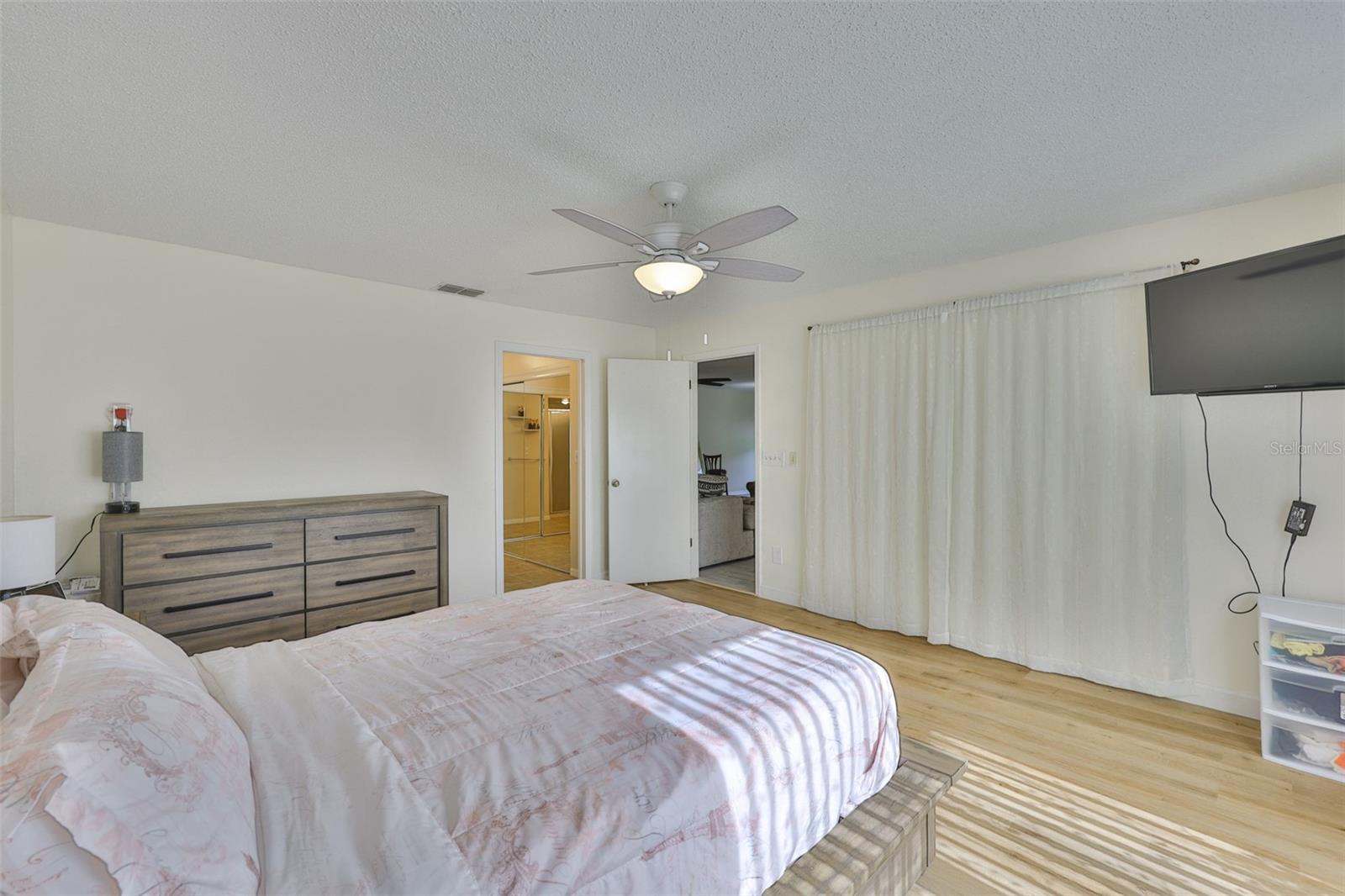 Image 11 of 45 For 2510 Locksley Street 2510