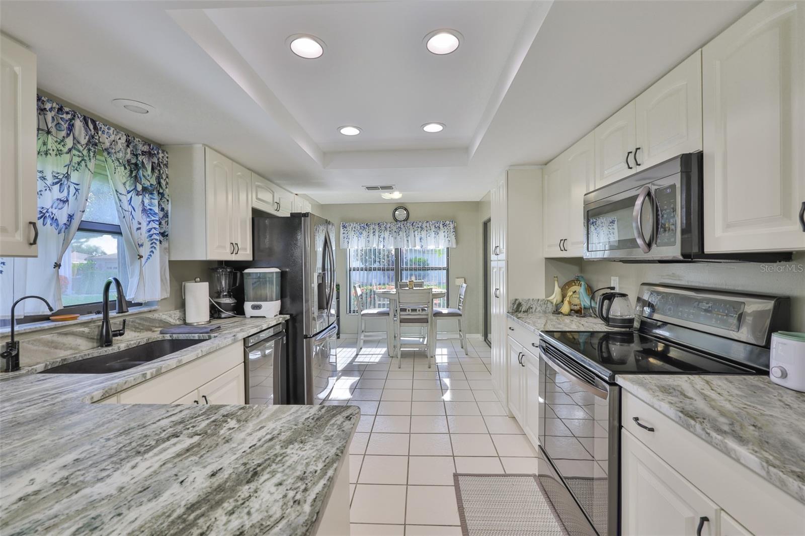 Image 32 of 45 For 2510 Locksley Street 2510