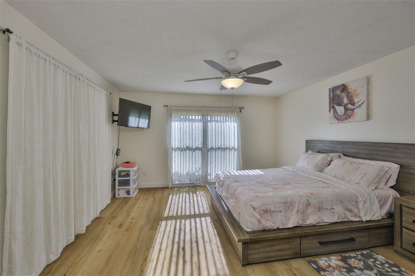 Image 37 of 45 For 2510 Locksley Street 2510