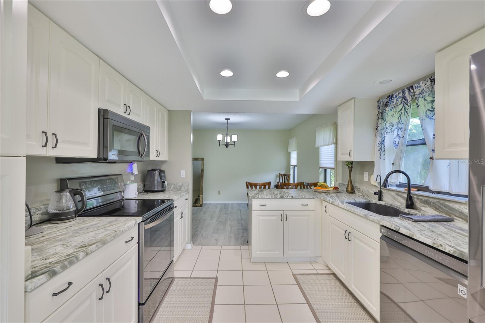 Image 9 of 45 For 2510 Locksley Street 2510
