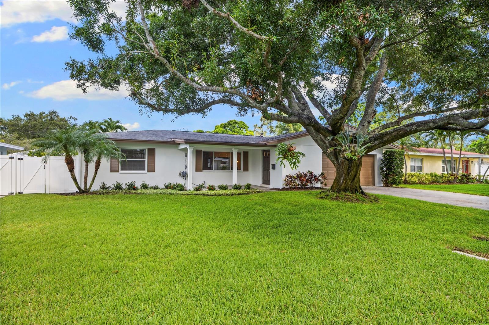 Details for 4090 14th Lane Ne, ST PETERSBURG, FL 33703