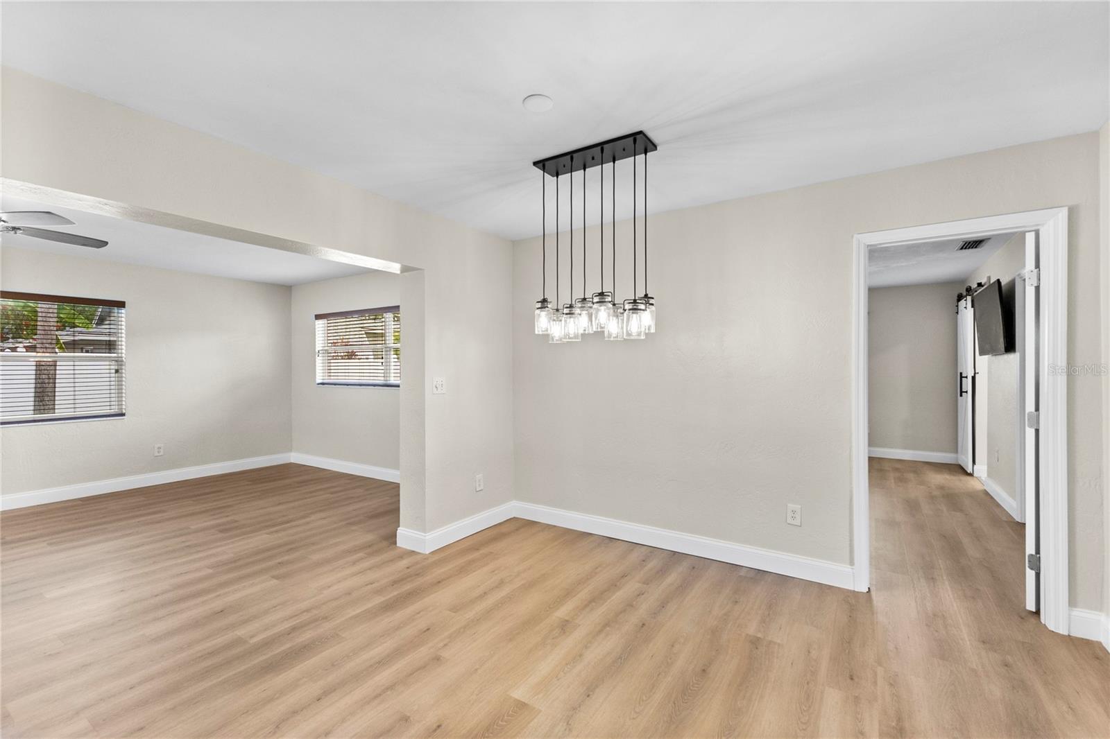Image 11 of 31 For 4090 14th Lane Ne