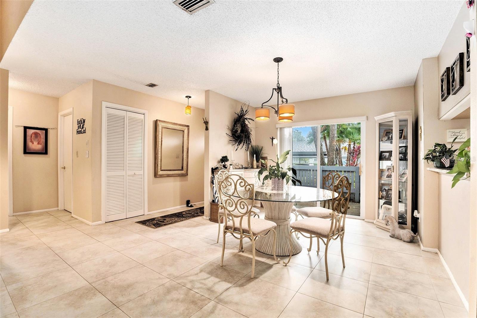 Image 15 of 32 For 20 Iris Place