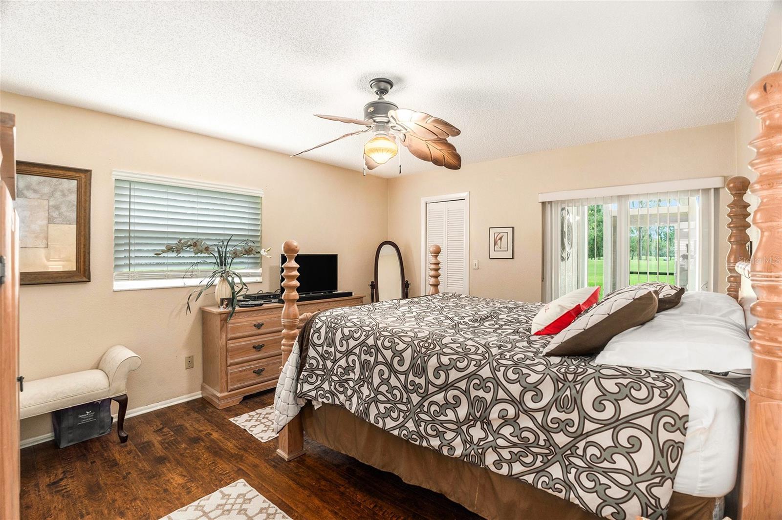 Image 19 of 32 For 20 Iris Place