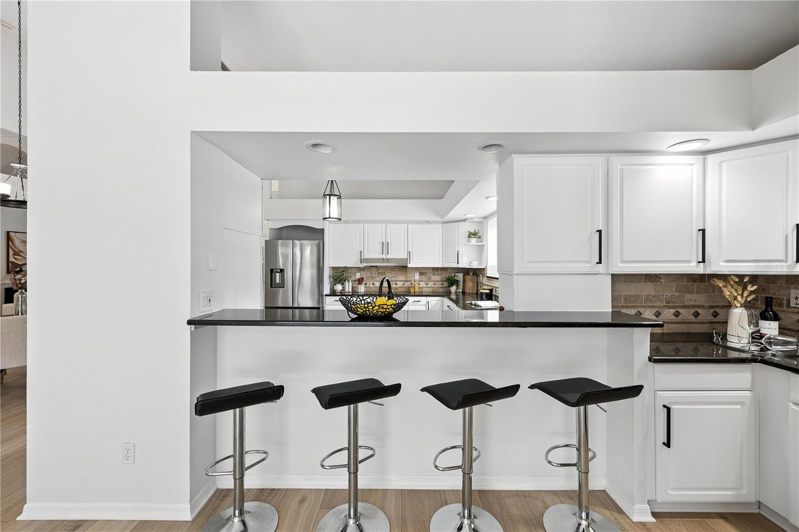 Listing photo id 17 for 17515 Edinburgh Drive