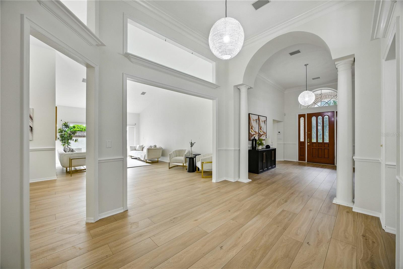Listing photo id 0 for 17515 Edinburgh Drive