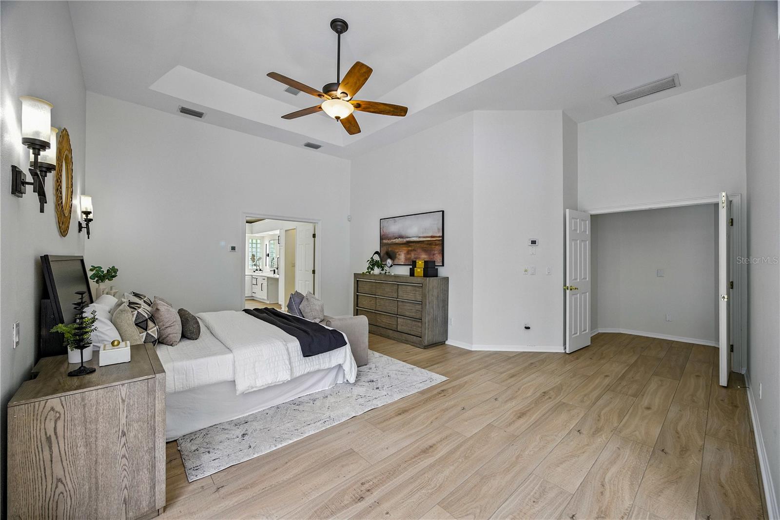 Listing photo id 22 for 17515 Edinburgh Drive