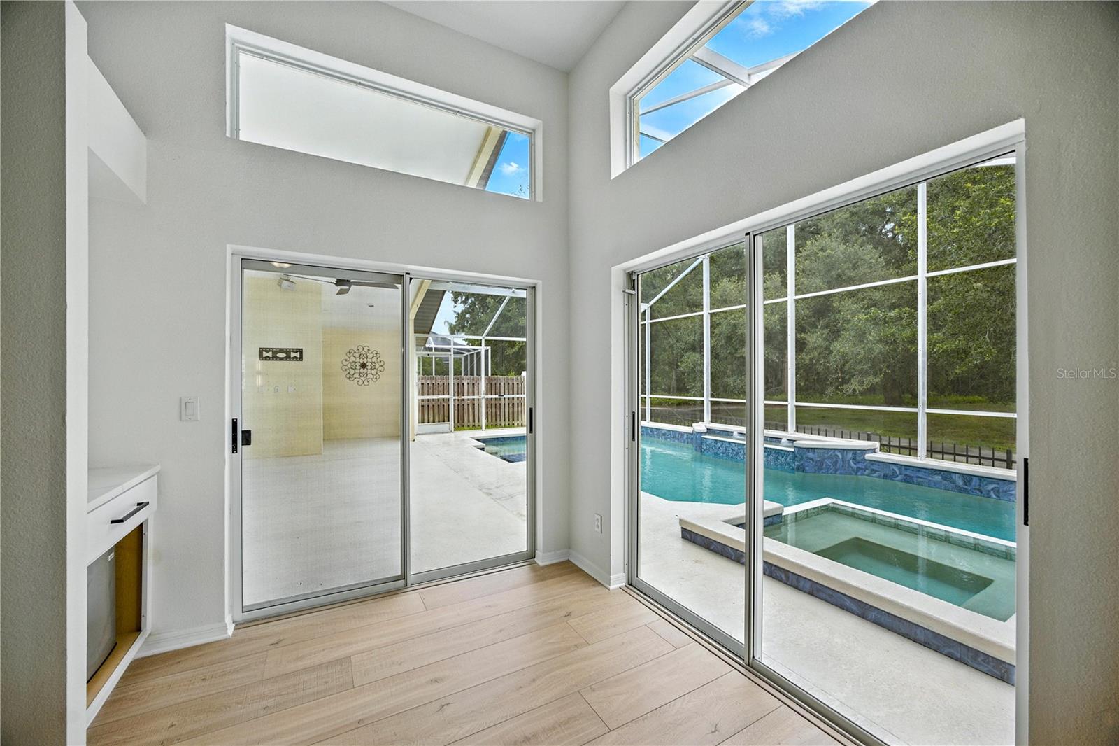 Listing photo id 24 for 17515 Edinburgh Drive