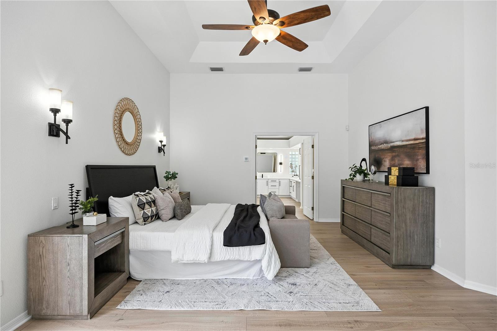 Listing photo id 26 for 17515 Edinburgh Drive