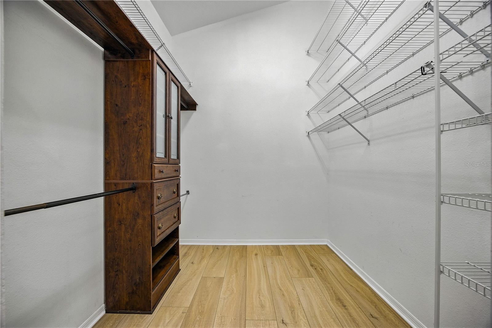 Listing photo id 31 for 17515 Edinburgh Drive
