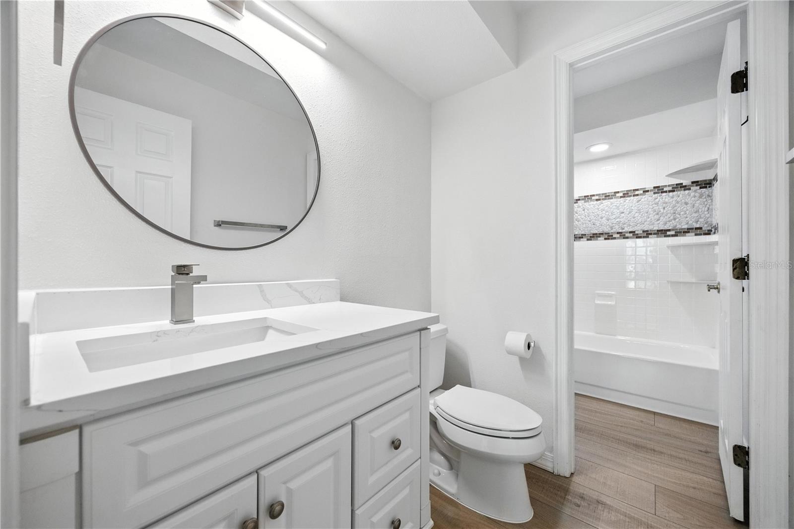 Listing photo id 35 for 17515 Edinburgh Drive