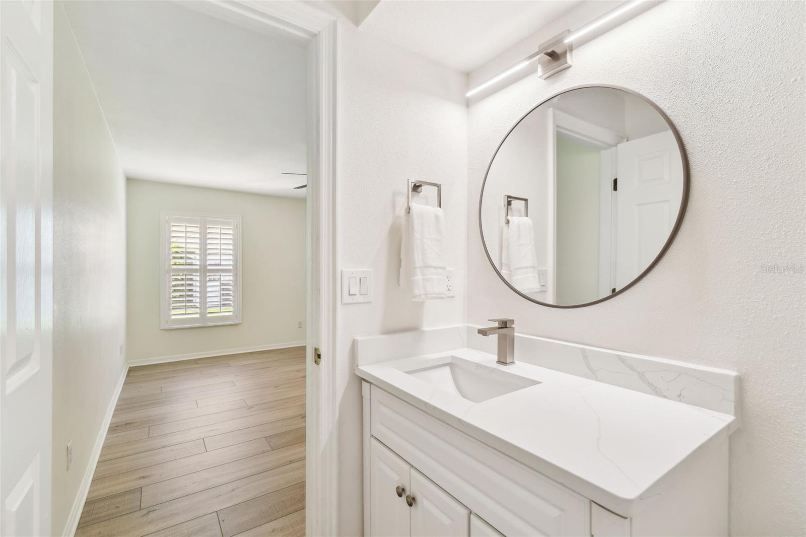 Listing photo id 48 for 17515 Edinburgh Drive