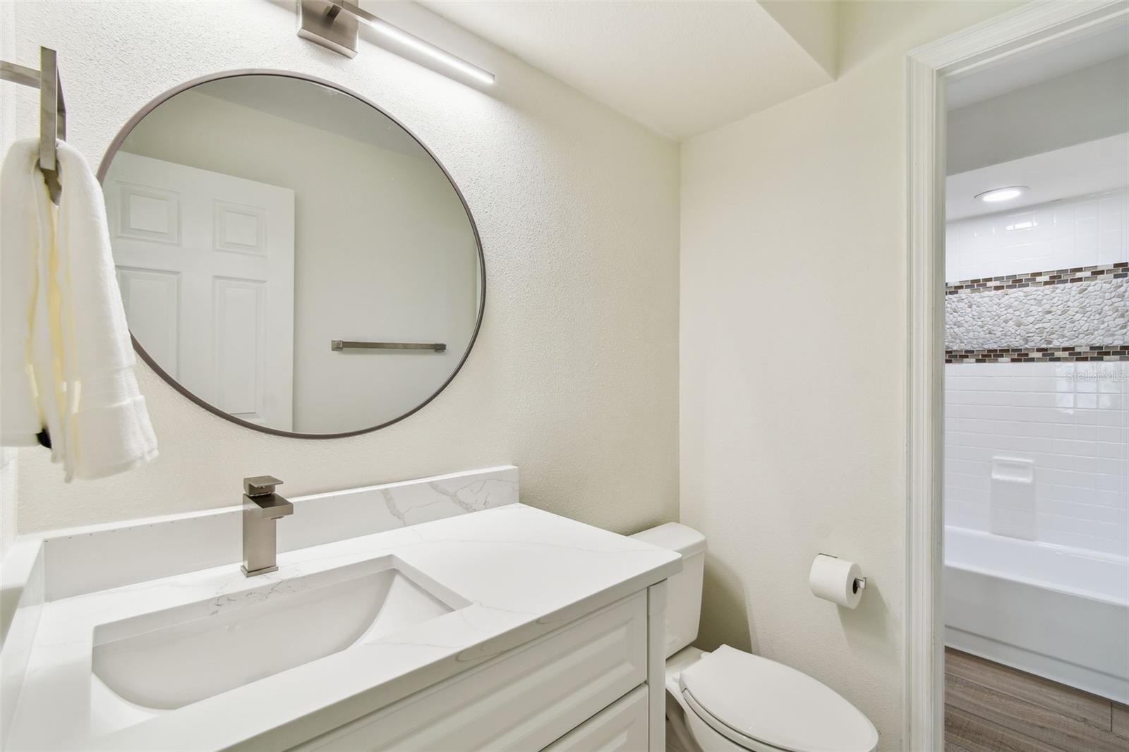Listing photo id 49 for 17515 Edinburgh Drive