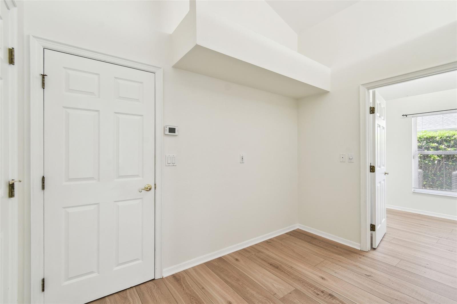 Listing photo id 56 for 17515 Edinburgh Drive