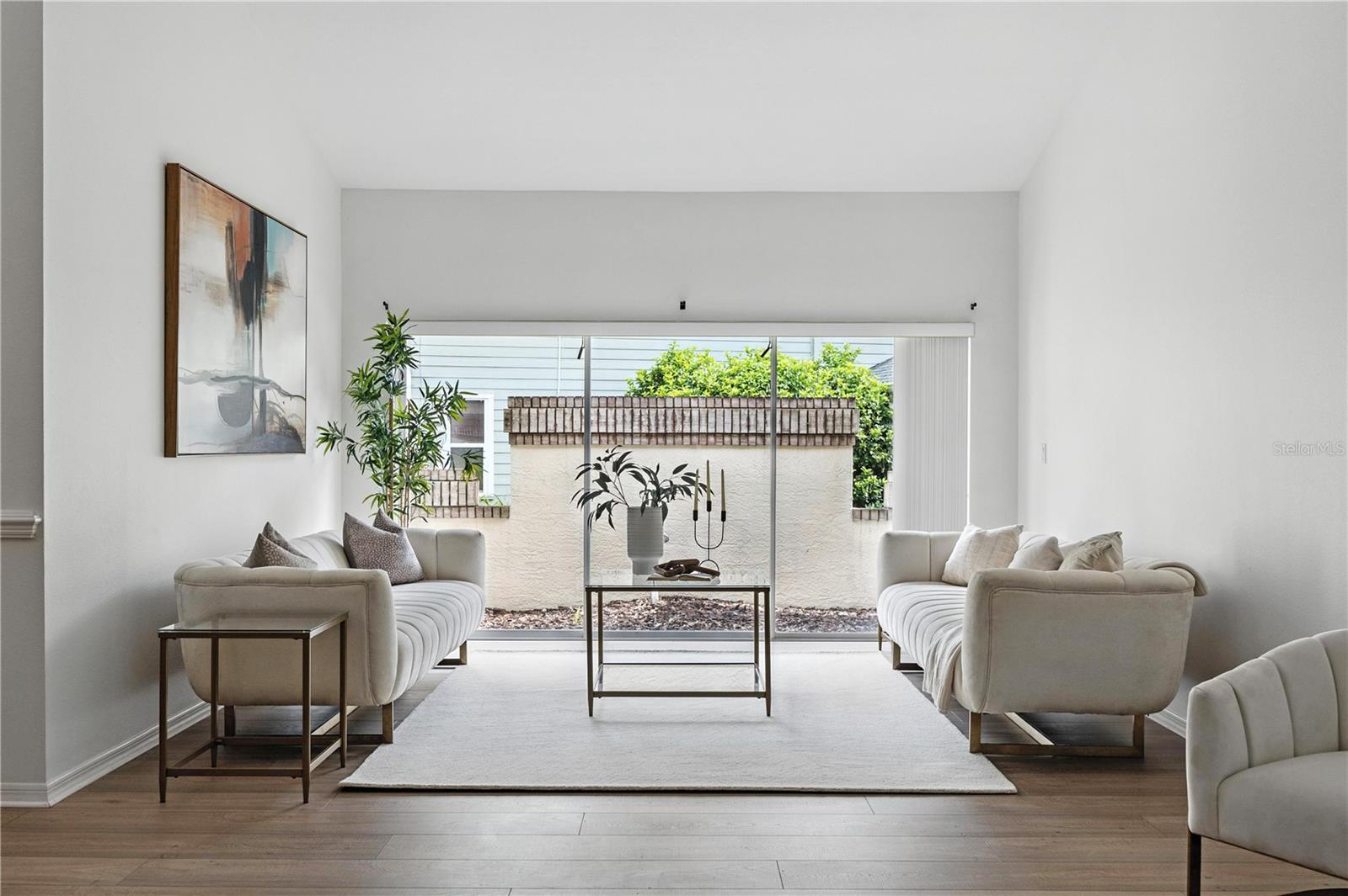 Listing photo id 4 for 17515 Edinburgh Drive