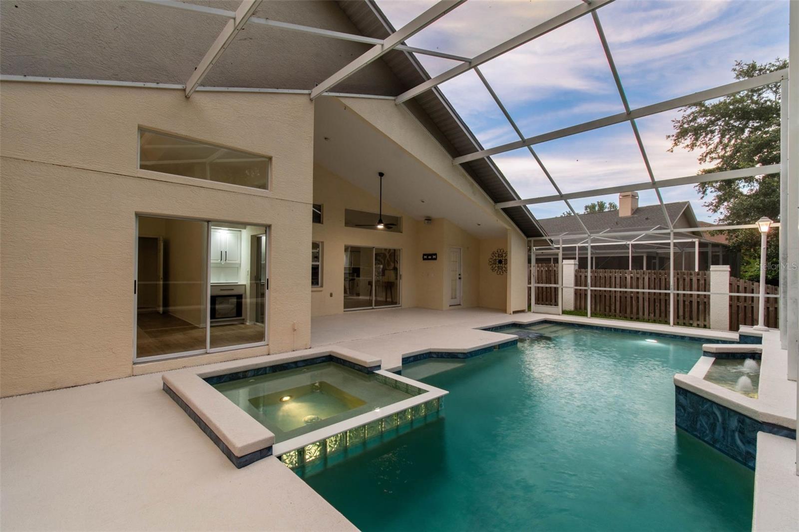 Listing photo id 59 for 17515 Edinburgh Drive