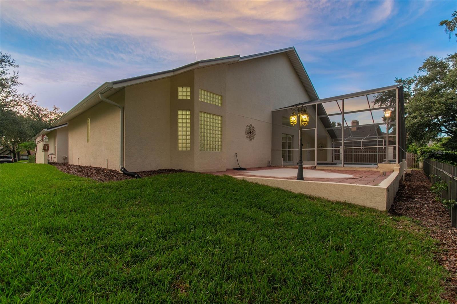 Listing photo id 63 for 17515 Edinburgh Drive