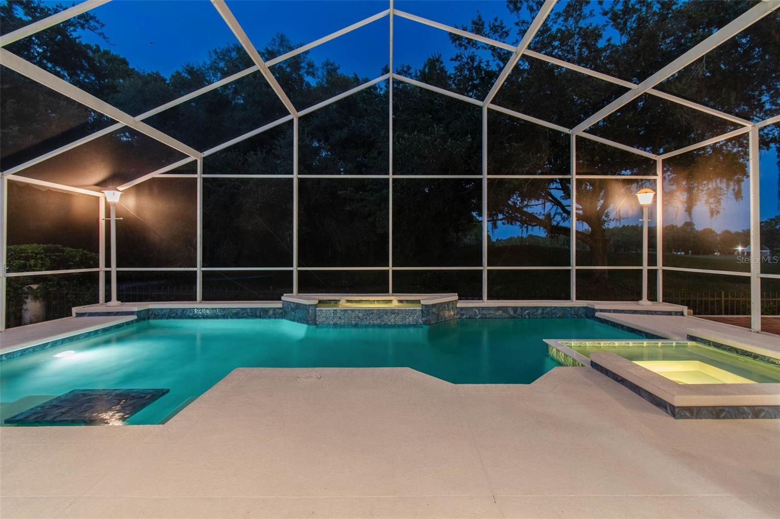 Listing photo id 65 for 17515 Edinburgh Drive