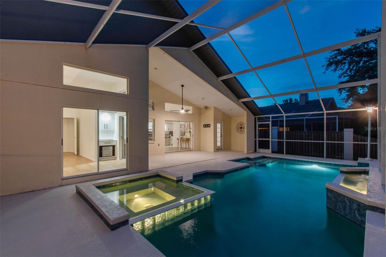 Listing photo id 68 for 17515 Edinburgh Drive