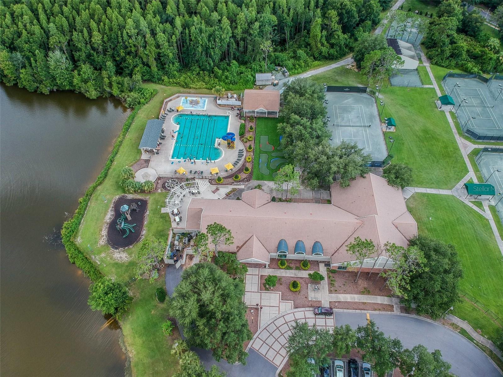 Listing photo id 73 for 17515 Edinburgh Drive