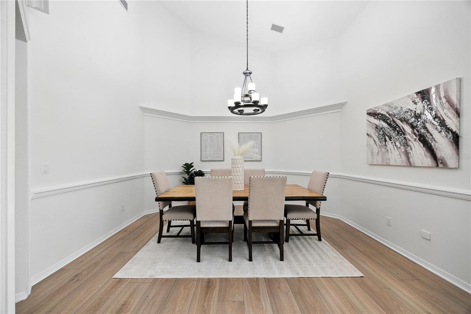 Listing photo id 6 for 17515 Edinburgh Drive