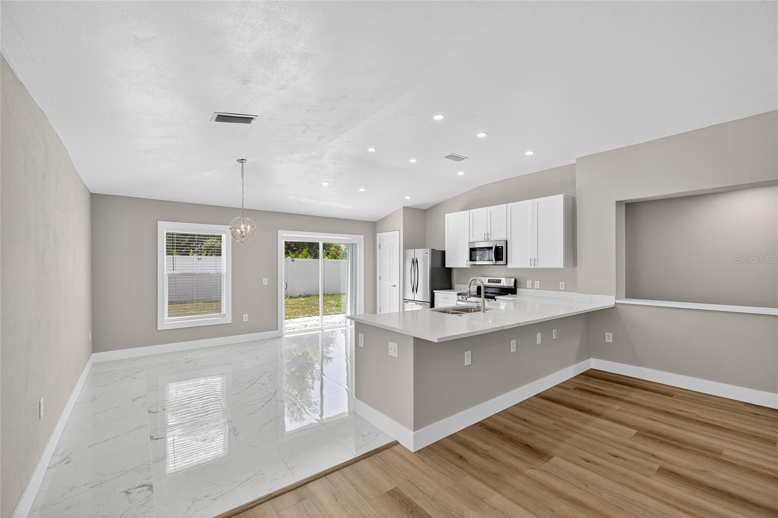 Image 8 of 53 For 10610 Boyette Creek Boulevard