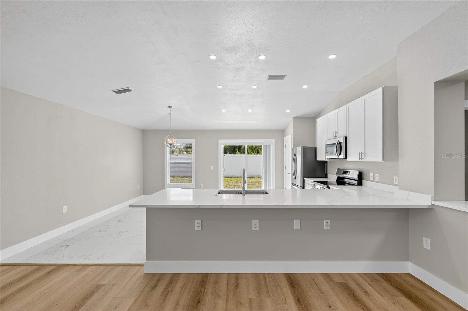 Image 9 of 53 For 10610 Boyette Creek Boulevard