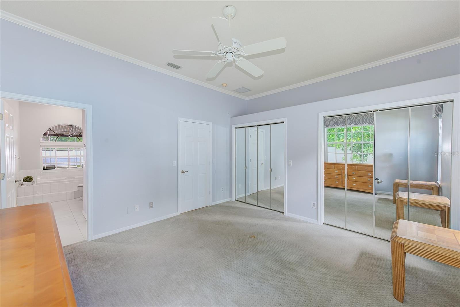 Listing photo id 19 for 13510 Oak Run Court